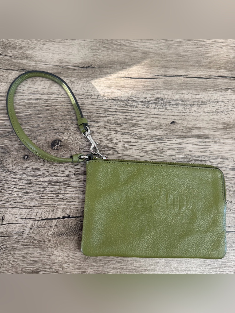 Coach Olive Green Pebbled Leather Wristlet Clutch Horse Carriage Logo Zip Pouch